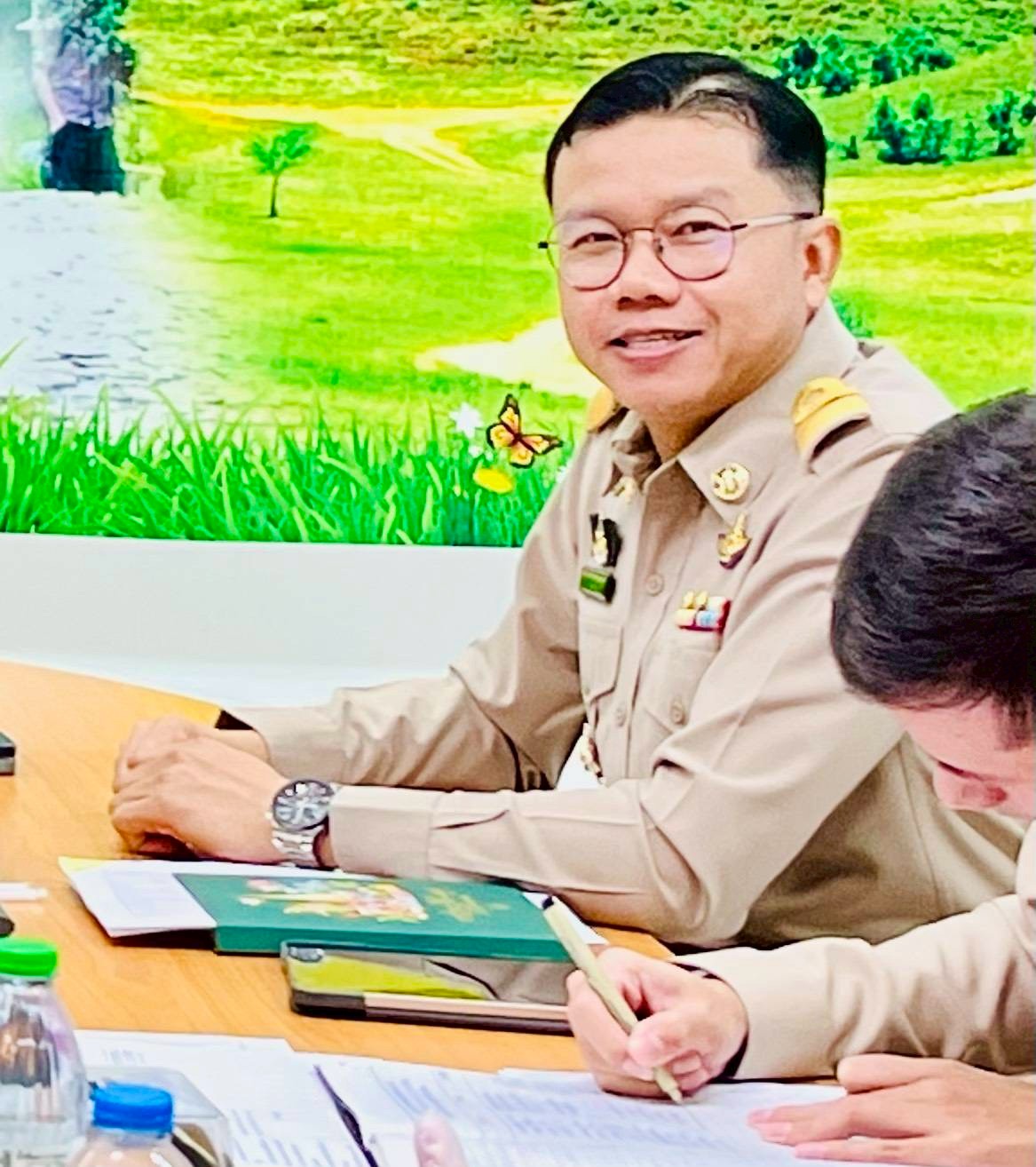 title - ผู้ตรวจราชการ ส.ป.ก. ประชุมติดตามผลการดำเนินงานตามแผนการตรวจราชการ ของ ส.ป.ก. ประจำปีงบประมาณ พ.ศ. 2569 รอบ 1 จังหวัดระนอง